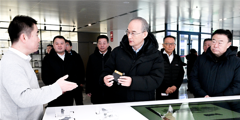 黃強(qiáng)在長(zhǎng)春調(diào)研